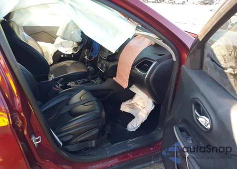 2019 Jeep Cherokee Latitude Plus Fwd z USA, uszkodzony, nr VIN 1C4PJLLB1KD307862